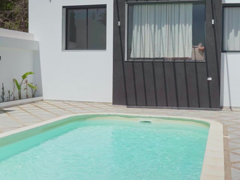 pool_oufv7p